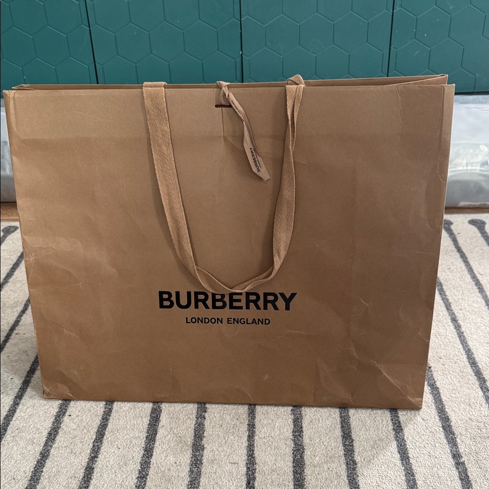 Burberry Tan Shopping Bag (Large)